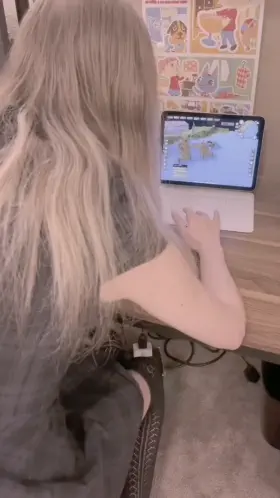 Creampied while playing RuneScape