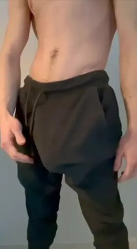 so horny i might cum just from rubbing through my sweatpants…