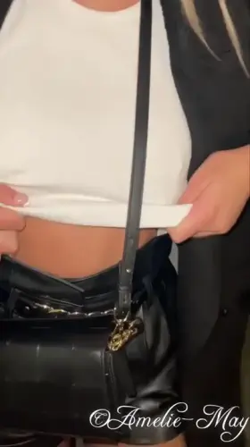 I like to flash in the busy city, more fun nearly getting caught