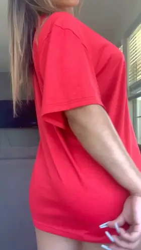 do you like big asses on 5'2 girls?