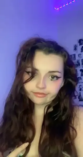 React if you think I’m fuckable 💦