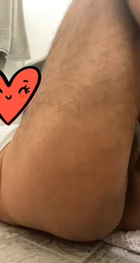 I love the sound of fingering my ass! 😈