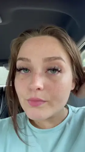 Do I have a pretty pussy? 😘