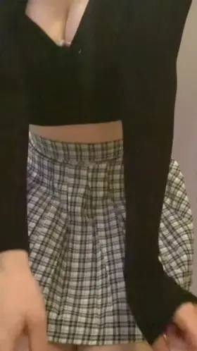 I hope you guys like girls with cute faces and tiny ass (OC)