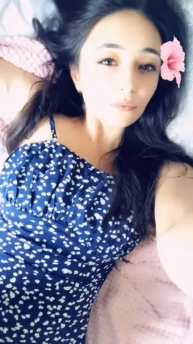 Does your girlfriend know you’re looking at my pics right now? Or that you’ve got the biggest erection from seeing me that you never get when you’re with her? She’s nothing compared to me and you know it. Spend the money that should be going to her on me and make her cry 😈👅 Kik: PeachyLittleSecrets