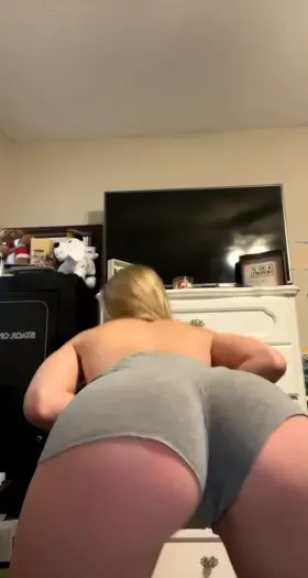 B/G 💕 BJ's💕 Barely Legal💕 Always Ready for sexting 24/7💕 HIGH sex drive!!💕 Cum talk to me!💕