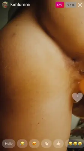 Insta Leak Can you tell that being naked makes her happy?