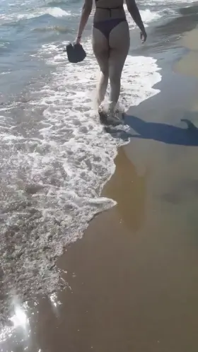 My hubby filmed my ass behind my back, perverted man