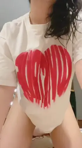 Dark nipples and pussy are sexy