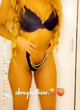 💋You should definitely cum see all of me😍 big booty & boobs! Curvy body🍒 Let me be your naughty virtual babe🧚🏽‍♀️ 200+ content for YOU. Free Dick rating💦 $5 now👅