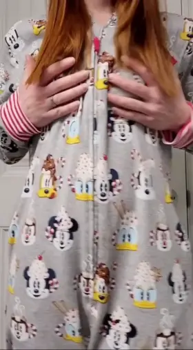 Christmas got boring so I decided to take a break from the family and do my first titty drop. Hope my moms tits are welcome.