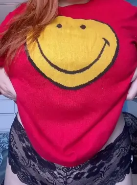 [OC]A Typhoon came near my country and I spent the whole day without power, did you miss me?💕