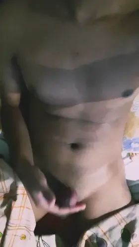 Who wants to suck [m]y dick or watch me stroke it DM :-)