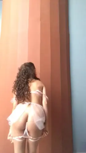 Do u prefer butthole or pussy? 🤭🐱🍑💦🔥