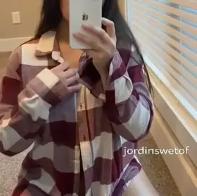 (Volume up) How ill wear your shirt the morning after, wanna come over?