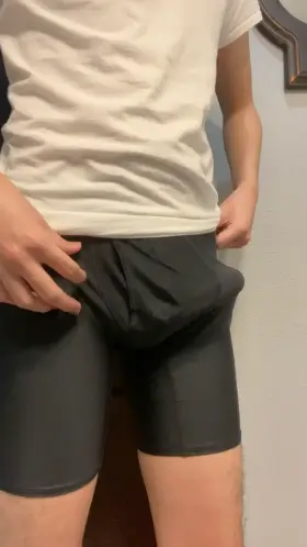 Would you mind getting slapped by my cock? 😳🍆