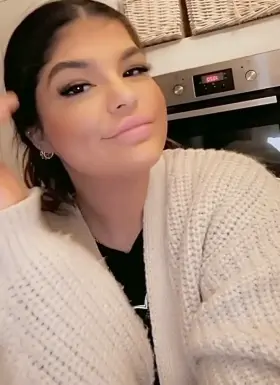 Anyone who can trib my friend little sister? (f19) kik:ptributes