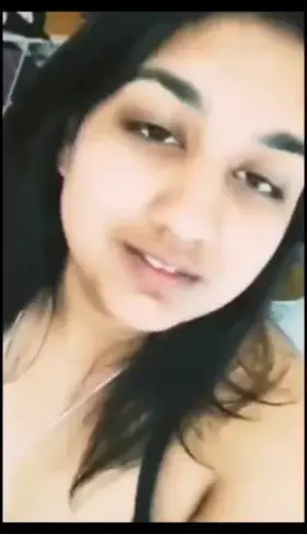 🥵Cute Chubby GF Started off with Teasing her Soft Ass Ended up Playing with her Boobs on Bed & Accidentally Posted on her Snapchat ( 7 VIDEO'S MERGED TOGETHER )🥰🔥