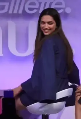 Deepika Padukone has an amazing smile and an amazing body