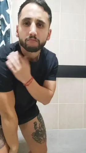 [26] I need someone to run the soap on my back... and wherever I want 🤭.