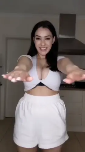 WHAT DO U THINK ? (Get her latest Mega file Link is in the Comment 🔗👇👇)