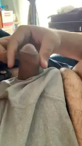 Masturbate a shaftless cock