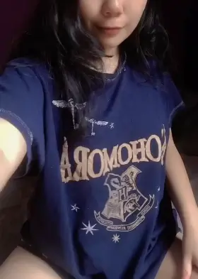 Wanna cum on my titties ? ☺️