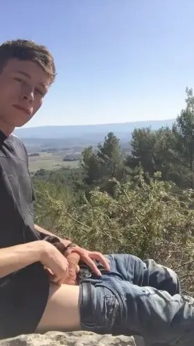 Would you approach me ?