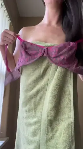 This is how I get dressed and undressed...