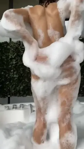 Does anyone have a towel?