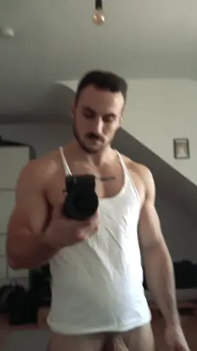 Help me get this dick fully hard?😉