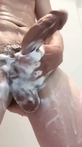 Who wants to help get me messy again? 😈