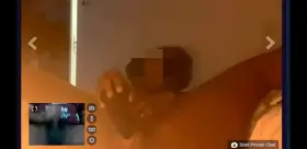 Black slut with analplug moan loudly while take a dildo in her both holes part 1