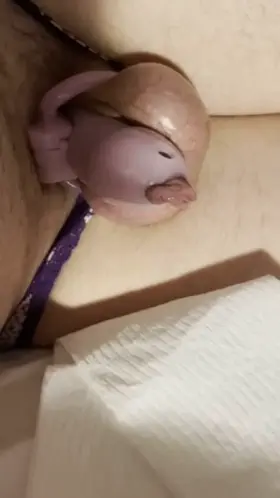 I like how all my clitty does now is dabble from playing with my fuckhole