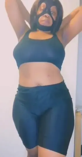 everything bigg and yummy