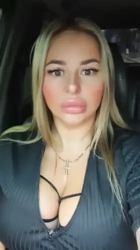 How to entertain yourself in the car ?