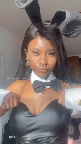 perky tits for your monday morning! 😚💓