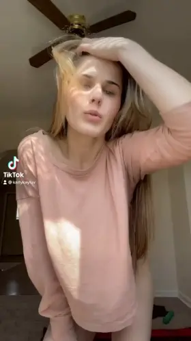 Im waiting for your cum on my ass