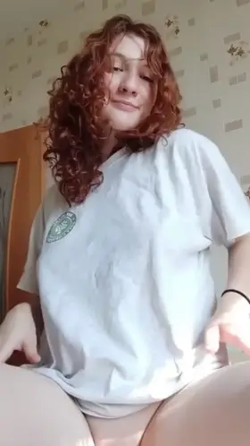 You looking for a nerdy redhead? KIK Janefox23 or Snap Kendra_lacyx see you there muaaaa.