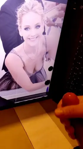 Huge cum for J. Law. 💦💦💦