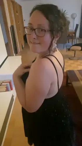 Would you use me like a fuck doll? [Video]