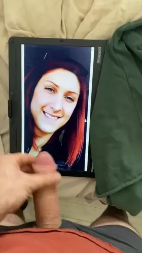 Cousin like my big load on her pics💦