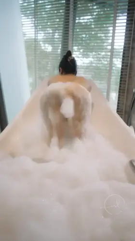 Just trying to shake off some bubbles😉