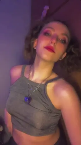 amateur smacking boob