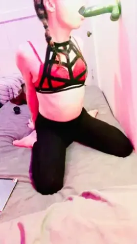 💛Happy Valentine’s Day lovely ppl 🧡