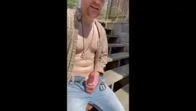 Nice day to cum outside and soak up some sun.