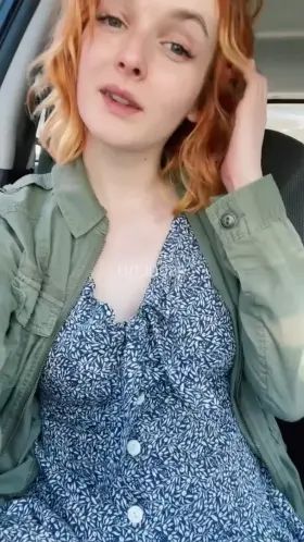 the right way to wear a dress ;p [gif]