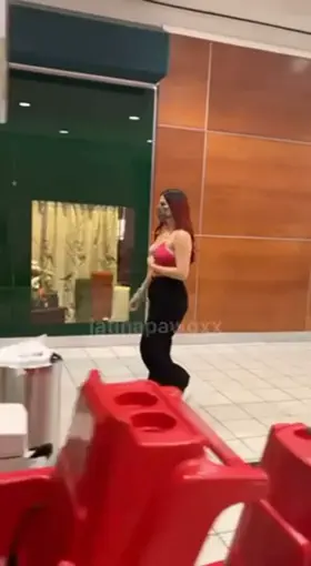 i want you to stare at me at the mall ;)