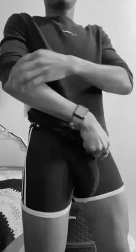 Yeah I know… my shirt is distracting