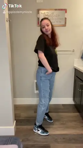 she's back ( free album in the comments )